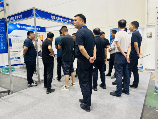 灵创科技亮相2025 CHITEC：以“网络空间资产安全治理”筑基医疗安全运营新范式